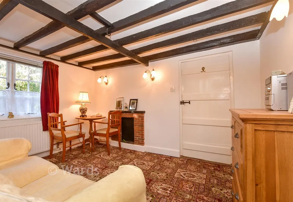 Dining Room - Wilsley Pound, Sissinghurst, Kent - Wards of Kent