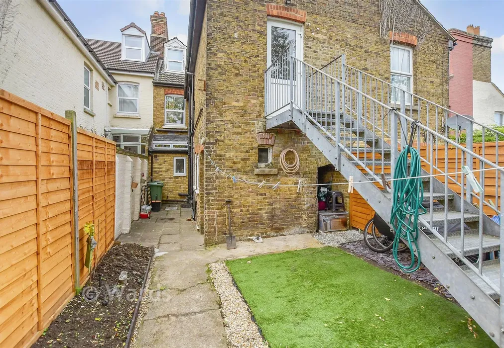 Rear Garden - Hastings Road, Maidstone, Kent - Wards of Kent