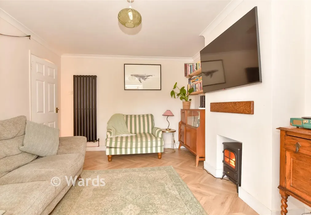 Lounge - Dryland Road, Snodland, Kent - Wards of Kent