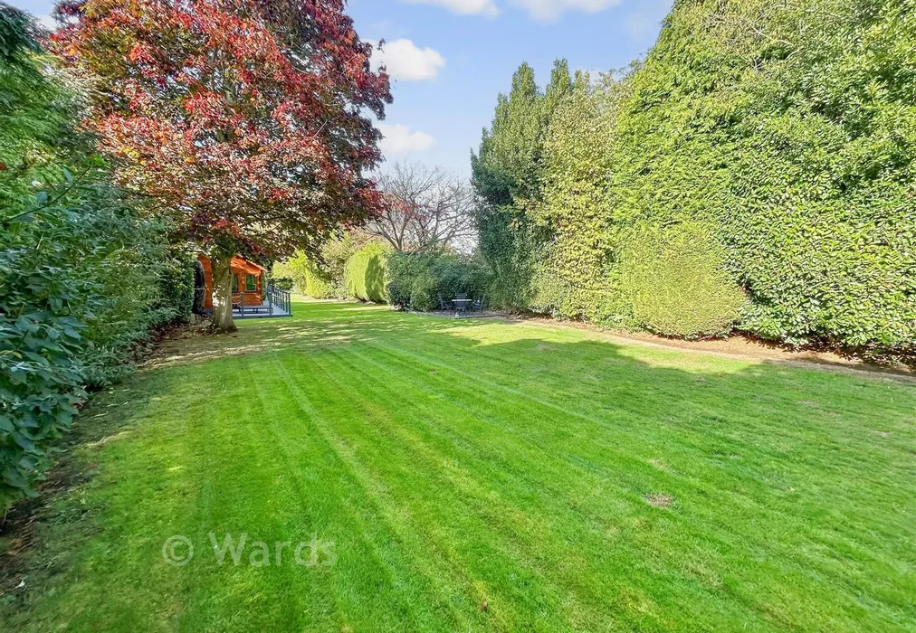 Rear Garden - The Street, Hartlip, Sittingbourne, Kent - Wards of Kent