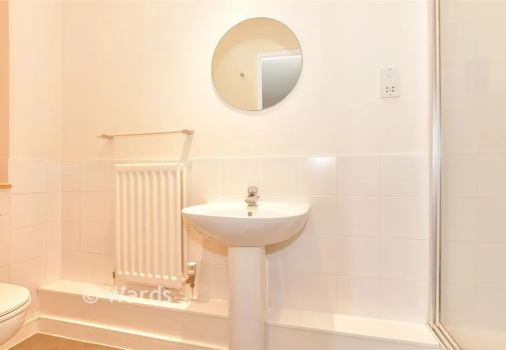 En-Suite Shower Room - Sandpiper Close, Greenhithe, Kent - Wards of Kent
