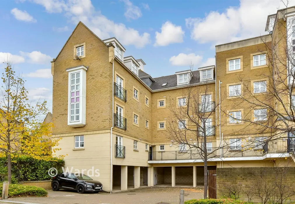 External (Brochure) - Sandpiper Close, Greenhithe, Kent - Wards of Kent