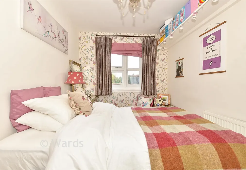 Bedroom 2 - The Street, Boughton-Under-Blean, Faversham, Kent - Wards of Kent