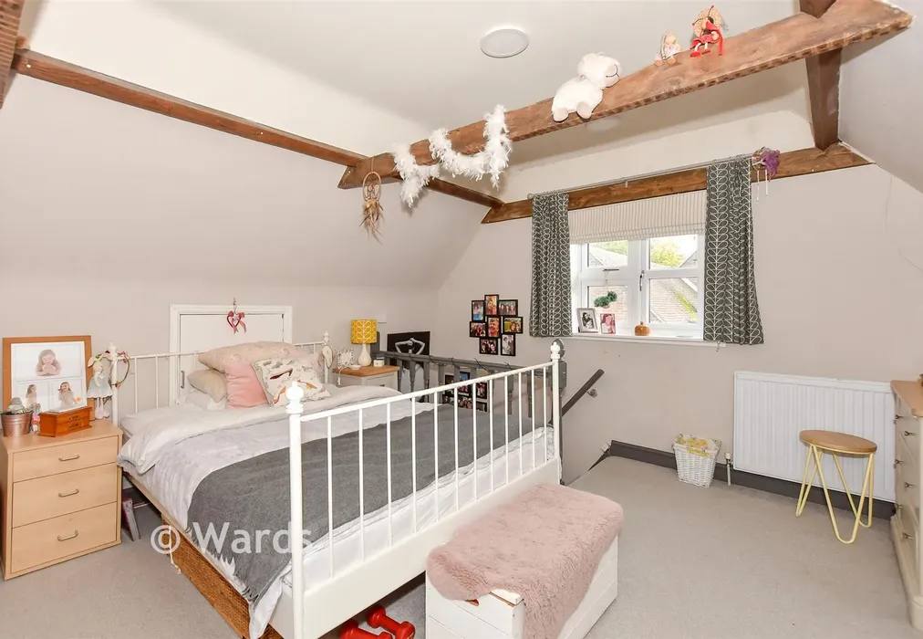 Loft Room - The Street, Boughton-Under-Blean, Faversham, Kent - Wards of Kent