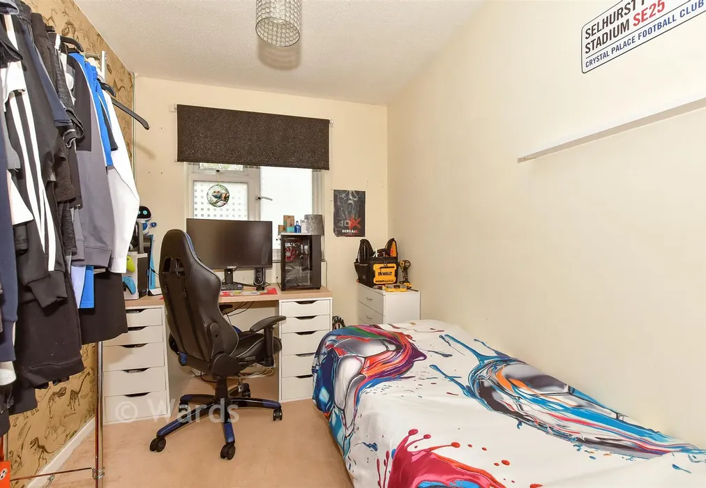 Bedroom 3 - Goldfinch Close, Faversham, Kent - Wards of Kent