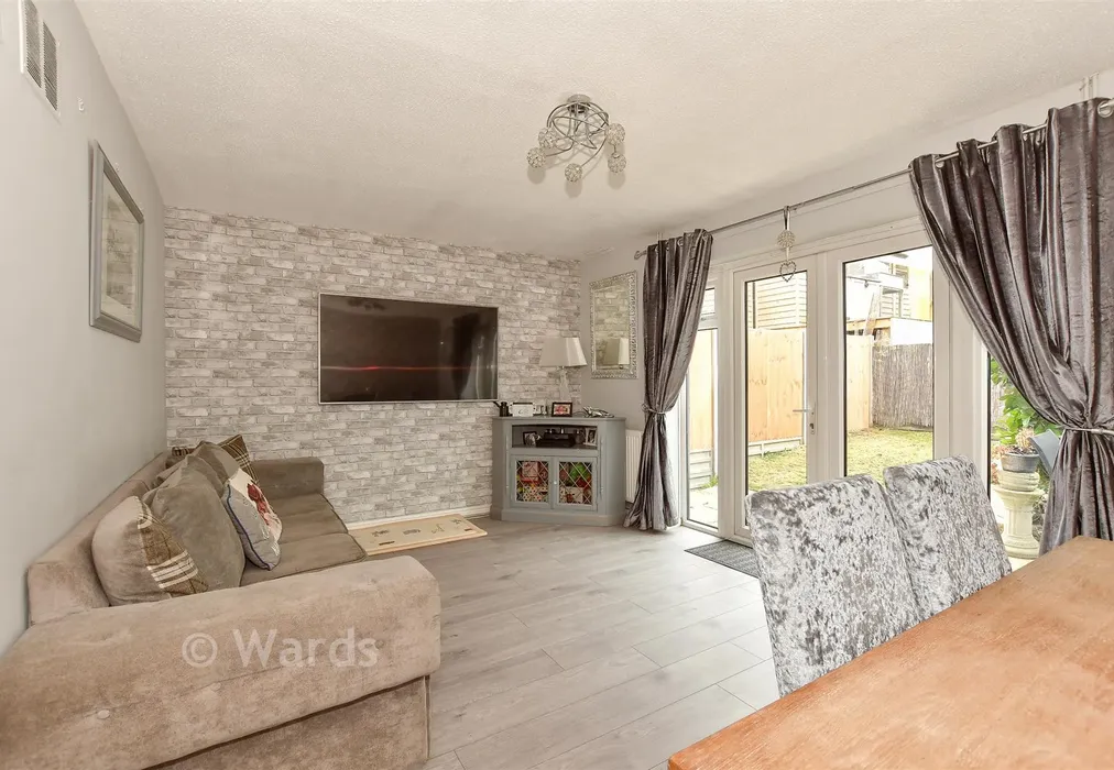 Lounge/Diner - Goldfinch Close, Faversham, Kent - Wards of Kent