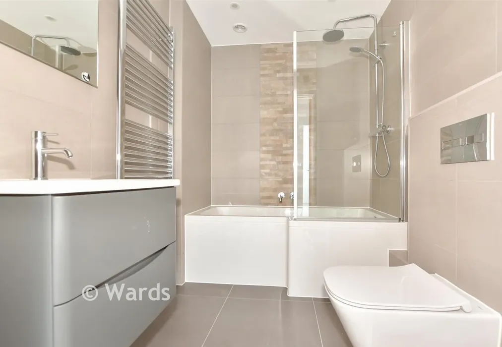 Bathroom - Brookland, Kent - Wards of Kent