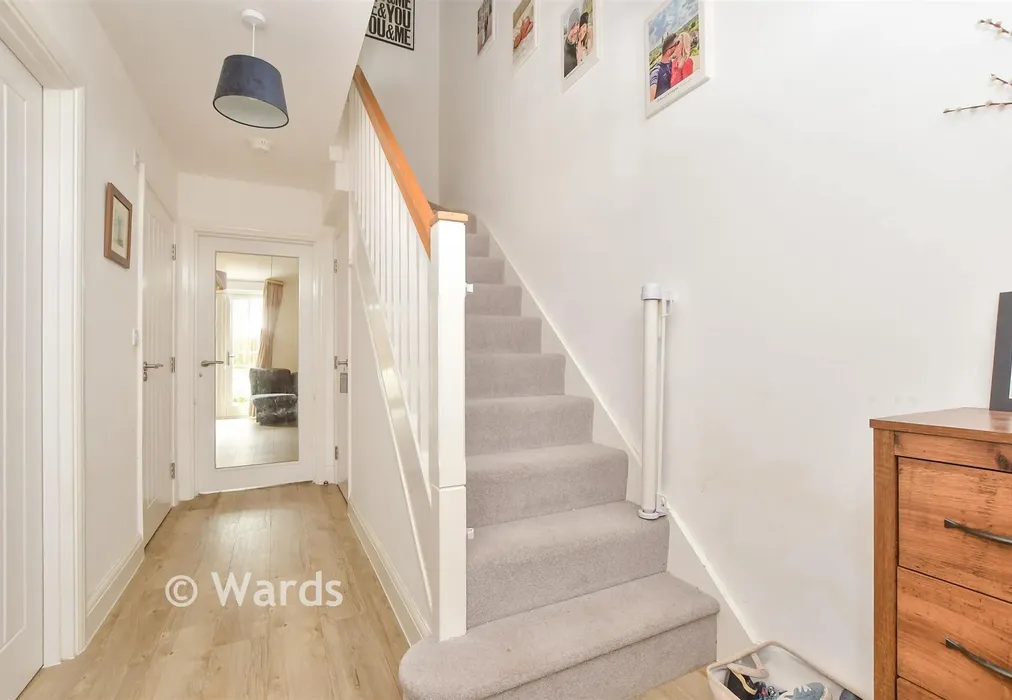 Entrance Hall - Six Fields Path, Tenterden, Kent - Wards of Kent