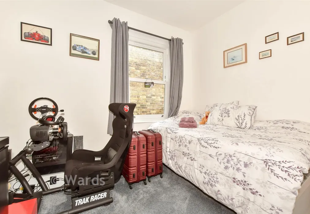 Bedroom 2 - Mickleburgh Hill, Herne Bay, Kent - Wards of Kent