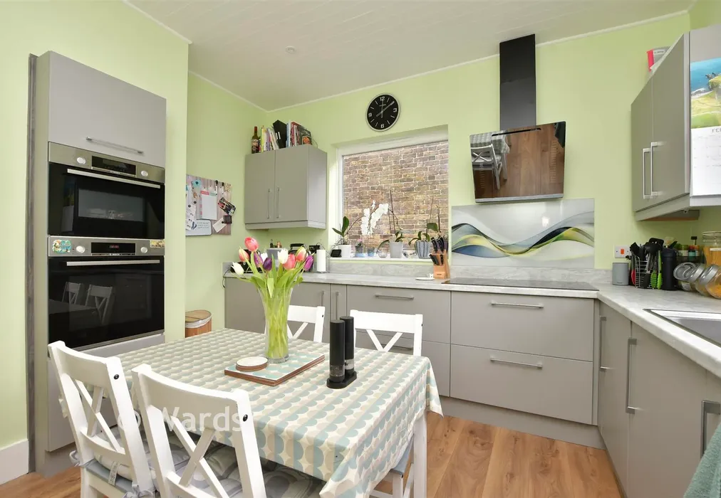 Kitchen - Mickleburgh Hill, Herne Bay, Kent - Wards of Kent