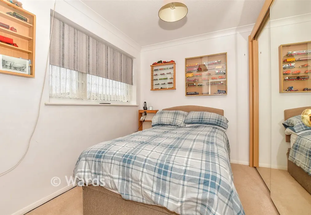 Bedroom 2 - The Fairway, Dymchurch, Romney Marsh, Kent - Wards of Kent