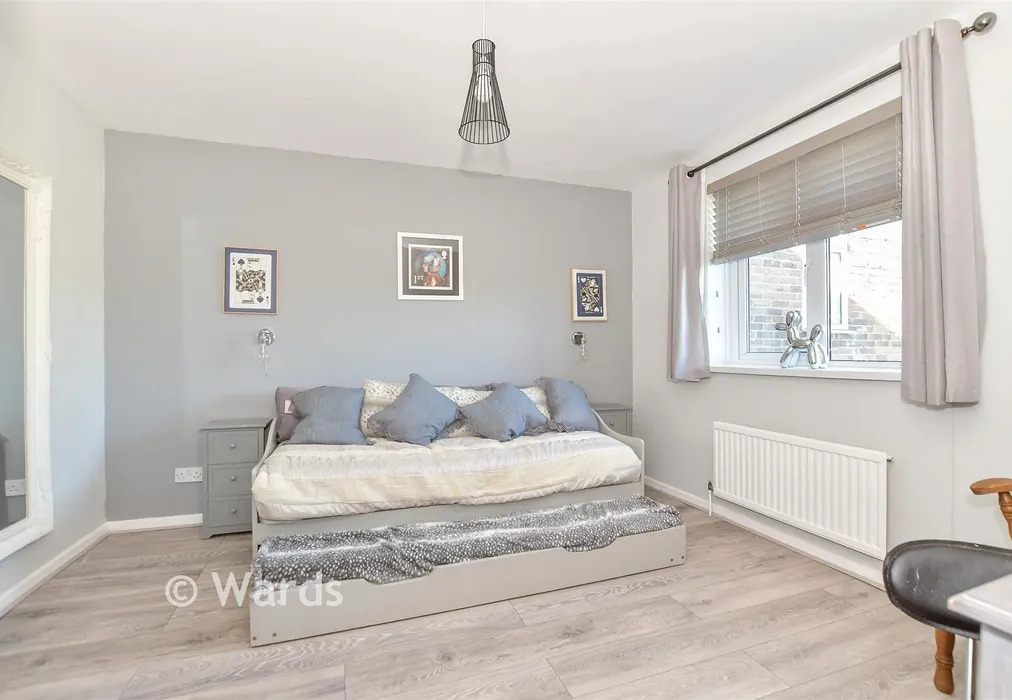Bedroom 2 - Rectory Way, Kennington, Ashford, Kent - Wards of Kent