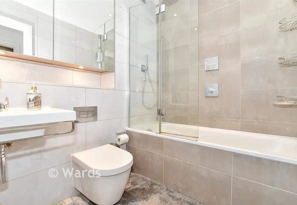 Bedroom - Linden Park Road, Tunbridge Wells, Kent - Wards of Kent