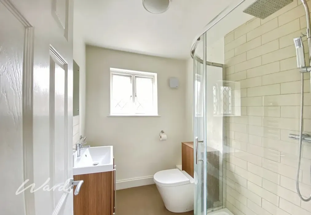 c4cd104b-IMG_1578 - Kings Chase Willesborough TN24 - Wards of Kent