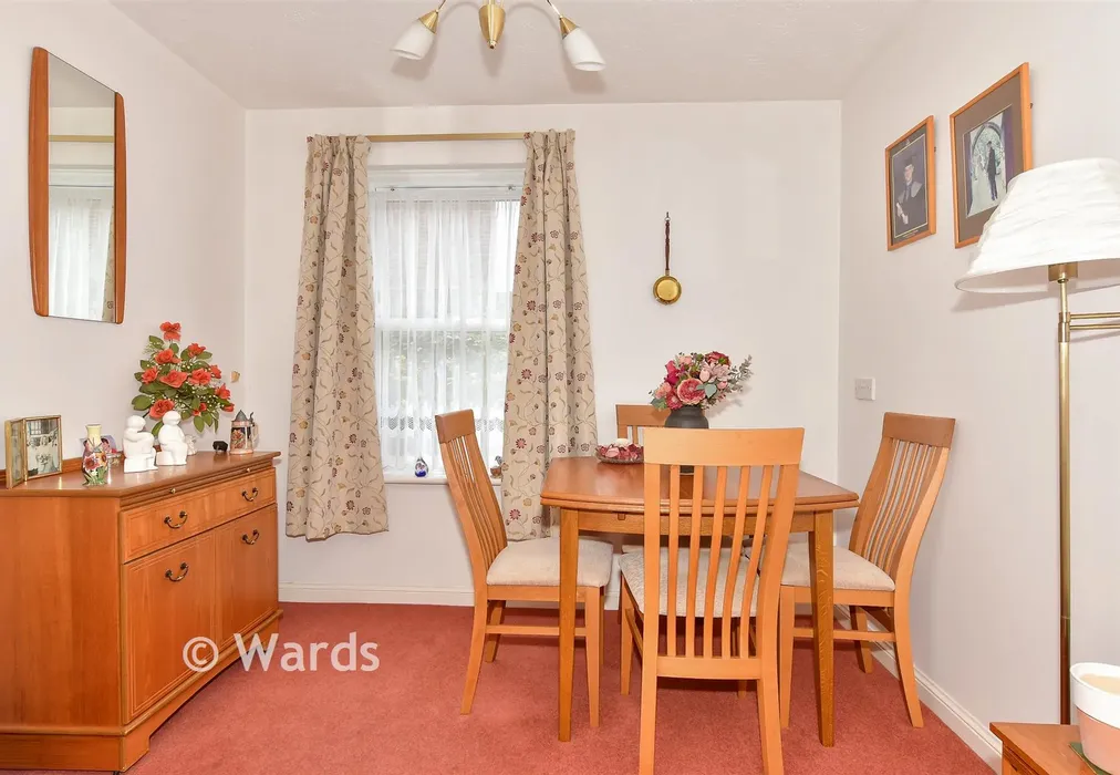 Bedroom 2 - Stour Street, Canterbury, Kent - Wards of Kent