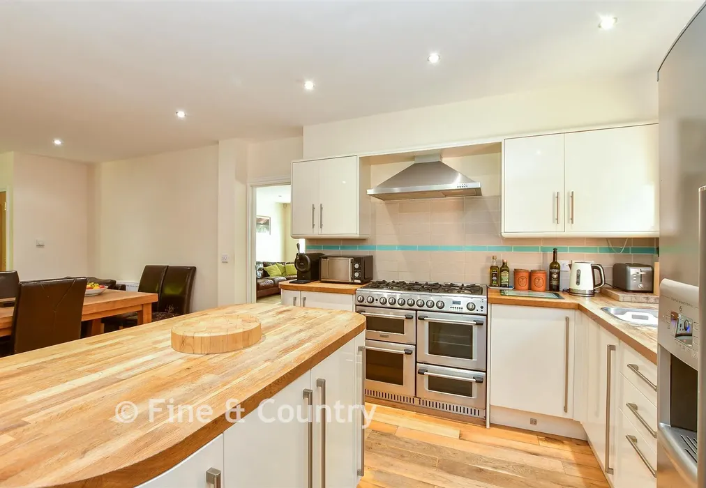 Kitchen/ Dining /Family Room - Cuckoo Lane, Tonbridge, Kent - Wards of Kent