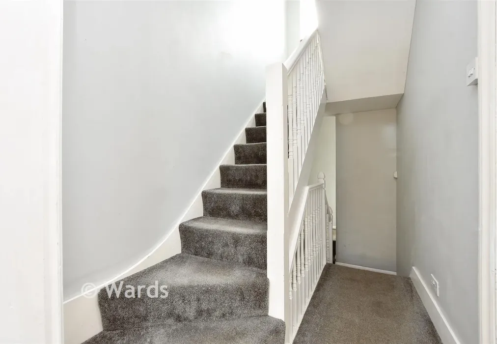 Landing - Nash Court Gardens, Margate, Kent - Wards of Kent