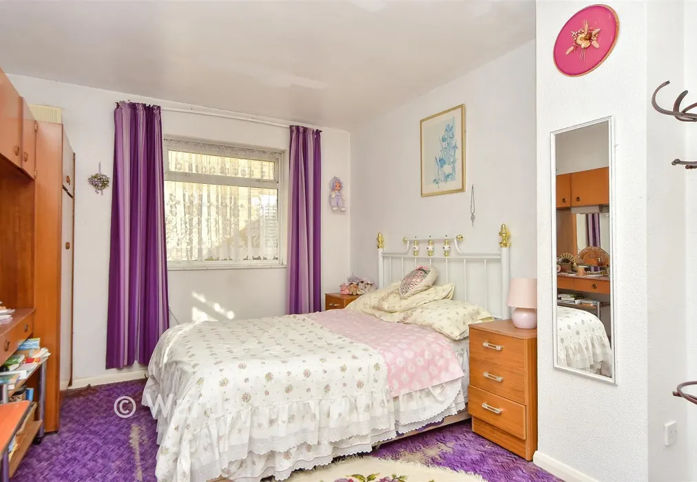Bedroom 1 - Goudhurst Road, Twydall, Gillingham, Kent - Wards of Kent