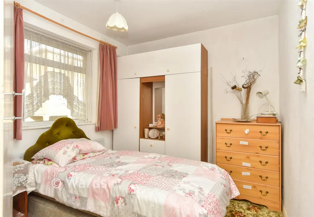 Bedroom 2 - Goudhurst Road, Twydall, Gillingham, Kent - Wards of Kent