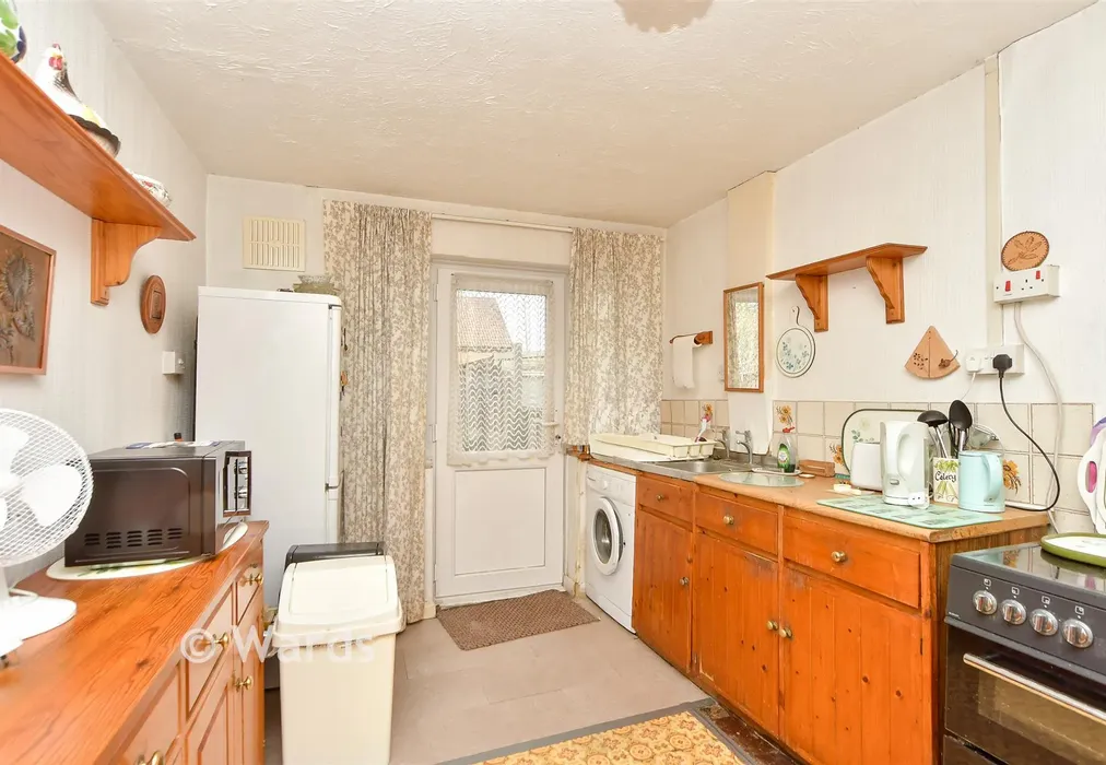 Kitchen/Diner - Goudhurst Road, Twydall, Gillingham, Kent - Wards of Kent