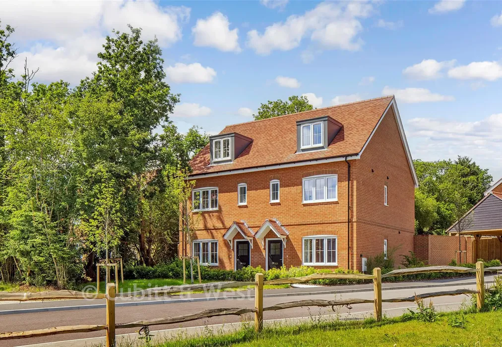 Front - Pearmain Place, Seedlings Drive, Crowborough, East Sussex - Wards of Kent