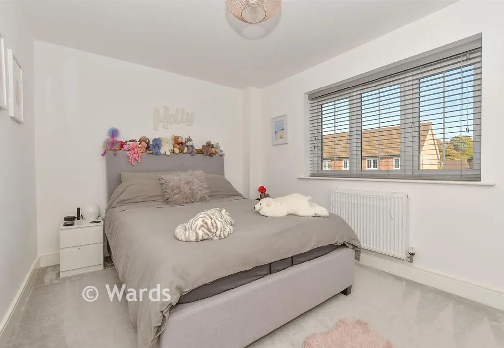 Bedroom 2 - The Glebe, Yalding, Maidstone, Kent - Wards of Kent
