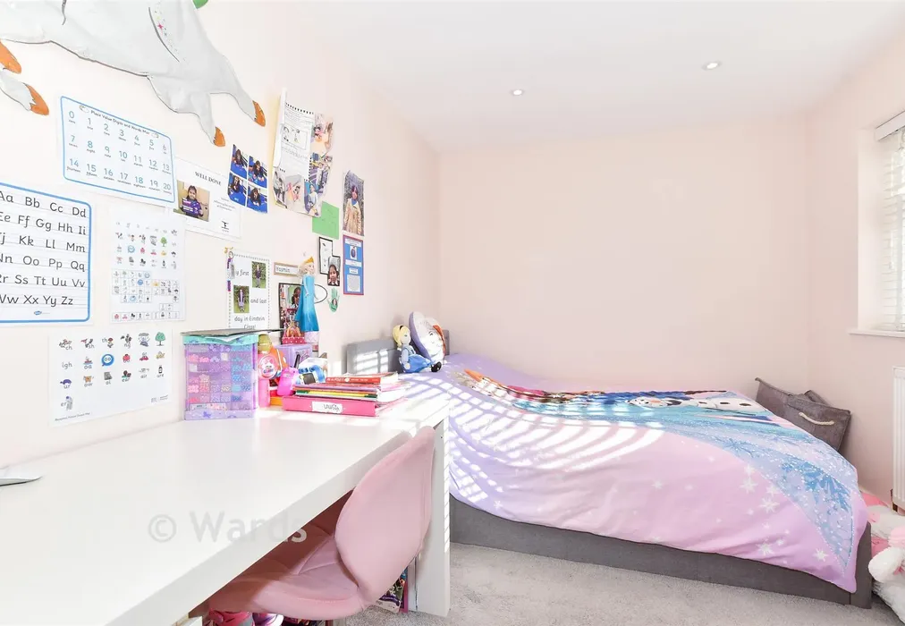 Bedroom 3 - Spruce Close, Larkfield, Aylesford, Kent - Wards of Kent