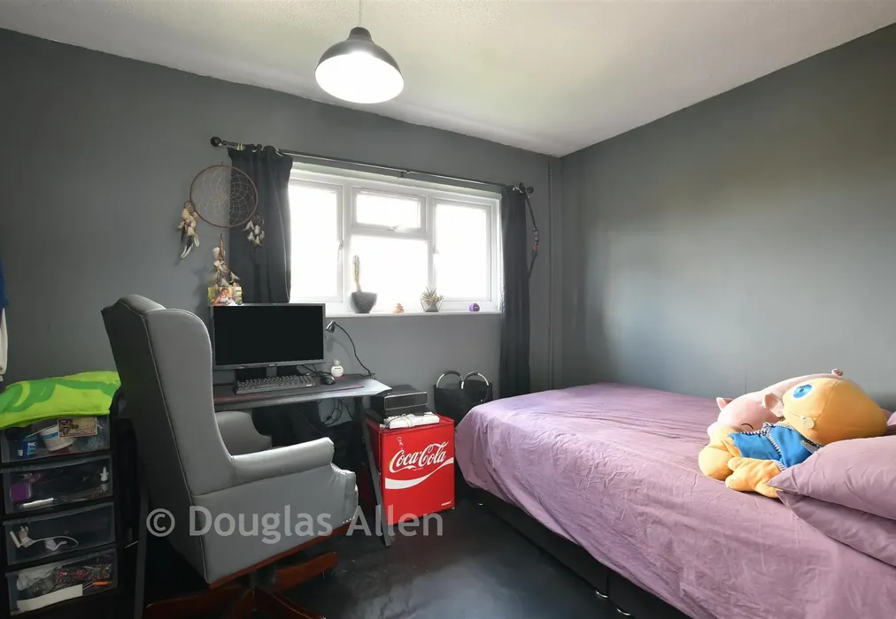 Bedroom 2 - Appletree Way, Wickford, Essex - Wards of Kent