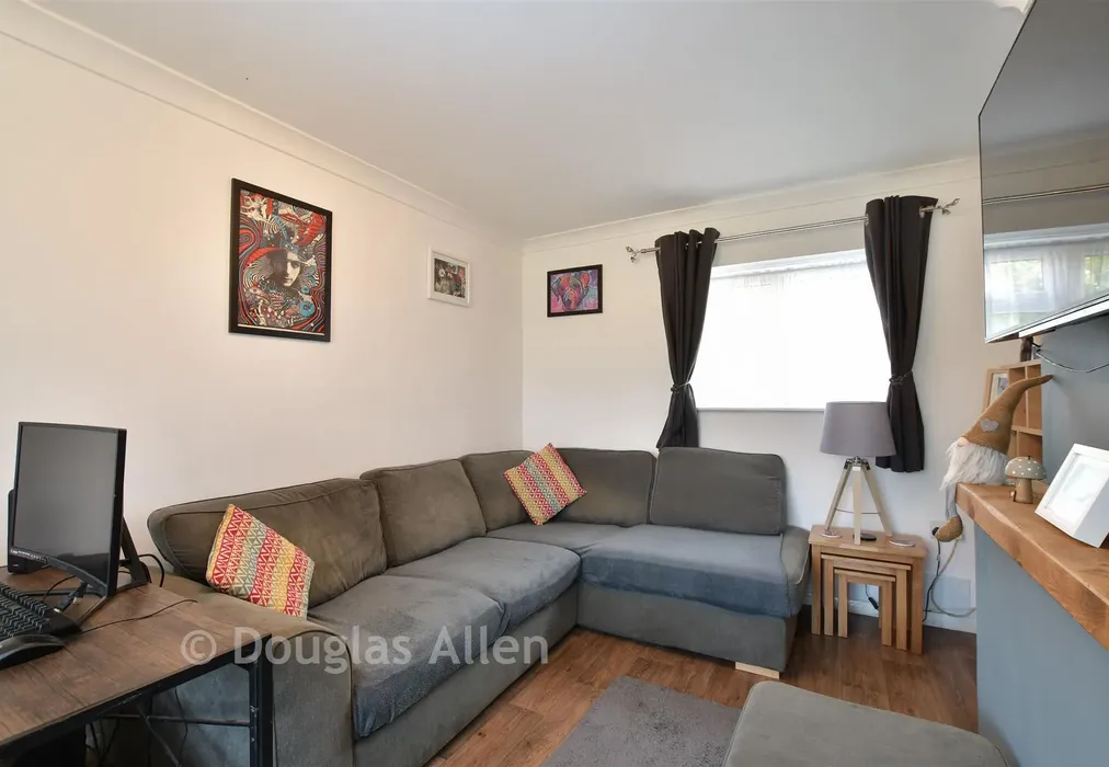 Lounge - Appletree Way, Wickford, Essex - Wards of Kent