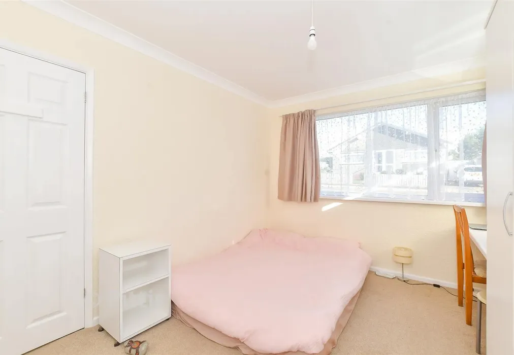 Bedroom 2 - Clarendon Close, Brading, Isle of Wight - Wards of Kent
