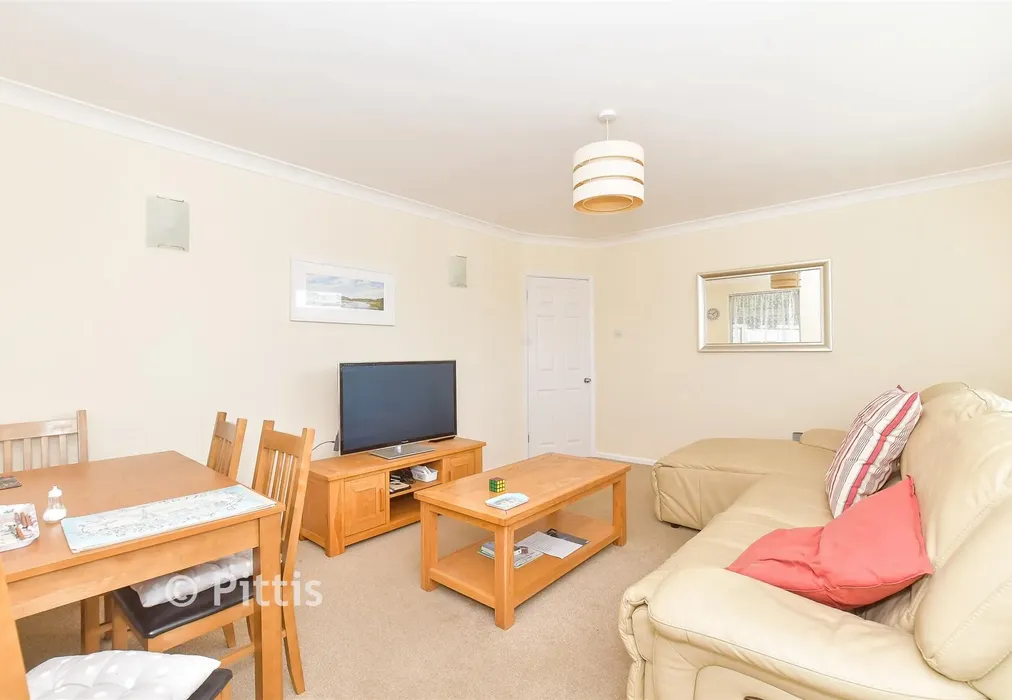 Lounge - Clarendon Close, Brading, Isle of Wight - Wards of Kent