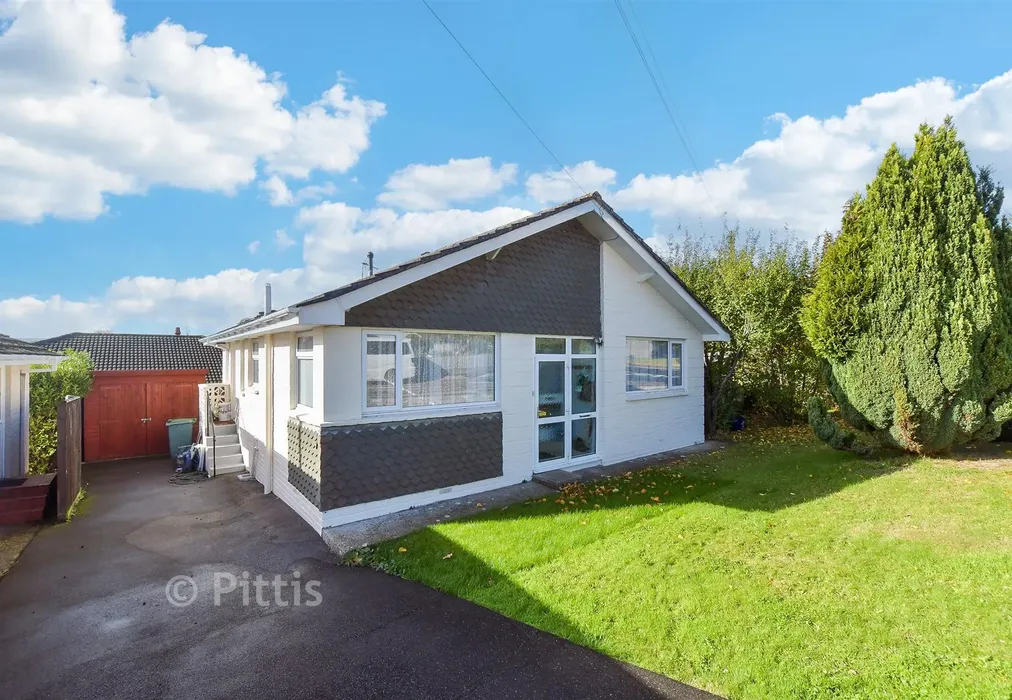 Front Aspect - Clarendon Close, Brading, Isle of Wight - Wards of Kent