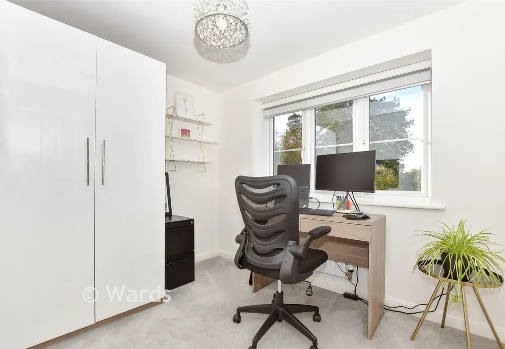 Bedroom 5 - Broke Wood Way, Maidstone, Kent - Wards of Kent