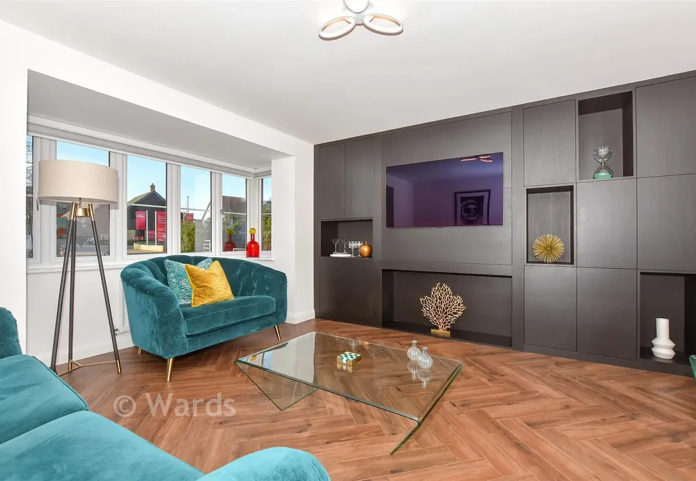 Lounge - Broke Wood Way, Maidstone, Kent - Wards of Kent