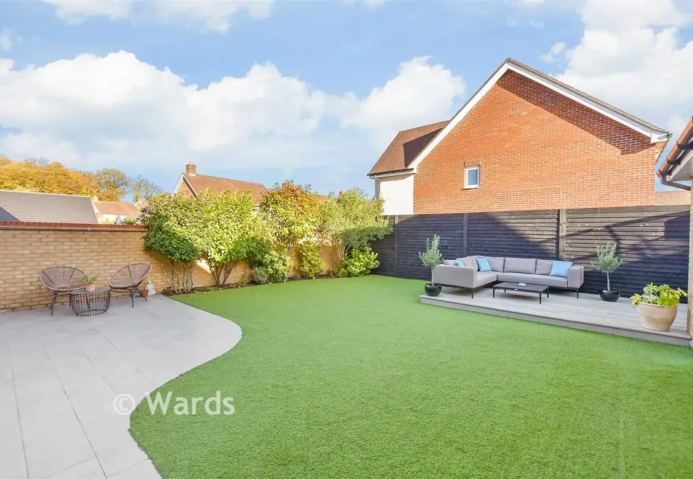 Rear Garden - Broke Wood Way, Maidstone, Kent - Wards of Kent