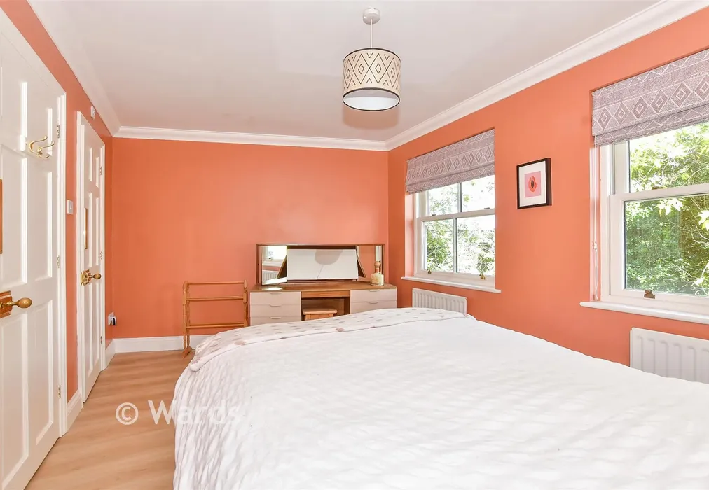 Bedroom 1 - Canterbury Road, Whitstable, Kent - Wards of Kent
