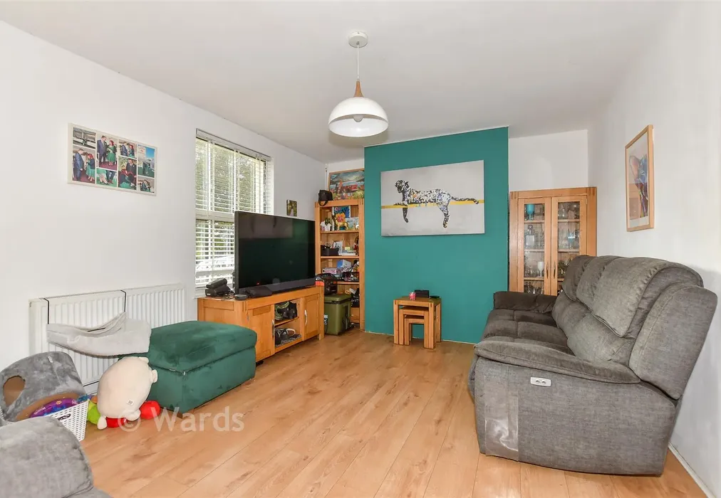 Lounge - Kings Road, Canterbury, Kent - Wards of Kent