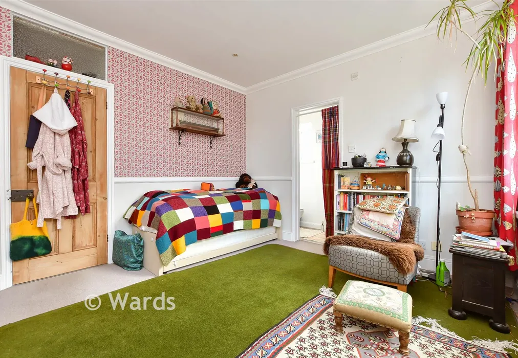 Bedroom 1 - Ethelbert Road, Birchington, Kent - Wards of Kent