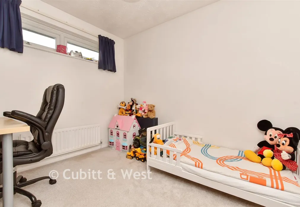 Bedroom 4 - Crocus Close, Croydon, Surrey - Wards of Kent