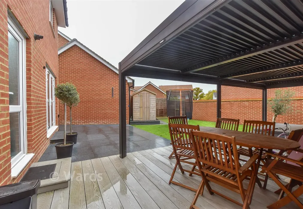 Rear Garden - Swift Avenue, Finberry, Ashford, Kent - Wards of Kent