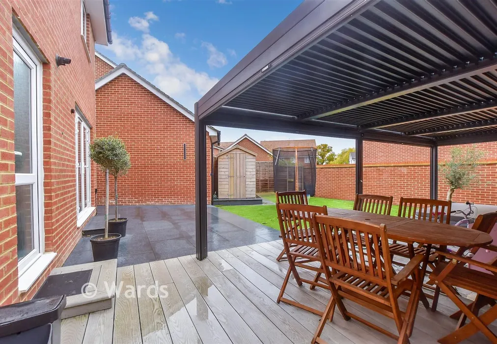 Rear Garden - Swift Avenue, Finberry, Ashford, Kent - Wards of Kent