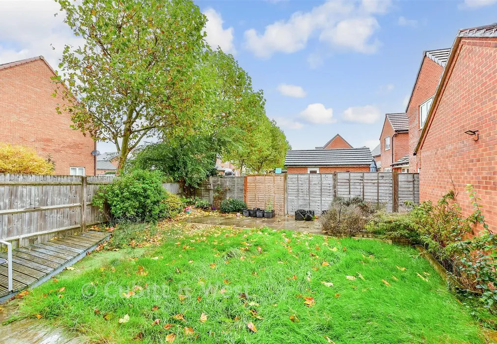 Rear Garden - Utah Close, Fareham, Hampshire - Wards of Kent