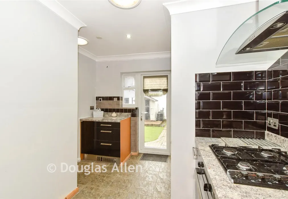 Kitchen - Richmond Road, Ilford, Essex - Wards of Kent