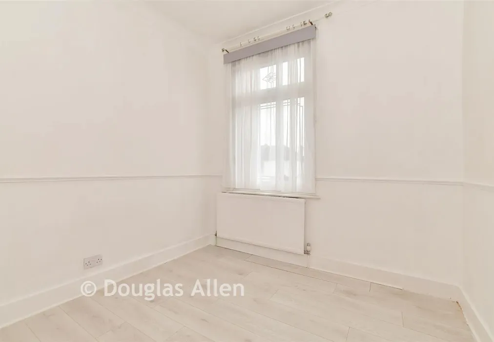 Bedroom 2 - Richmond Road, Ilford, Essex - Wards of Kent