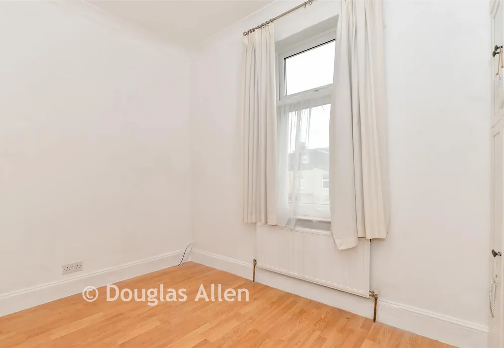 Bedroom 3 - Richmond Road, Ilford, Essex - Wards of Kent