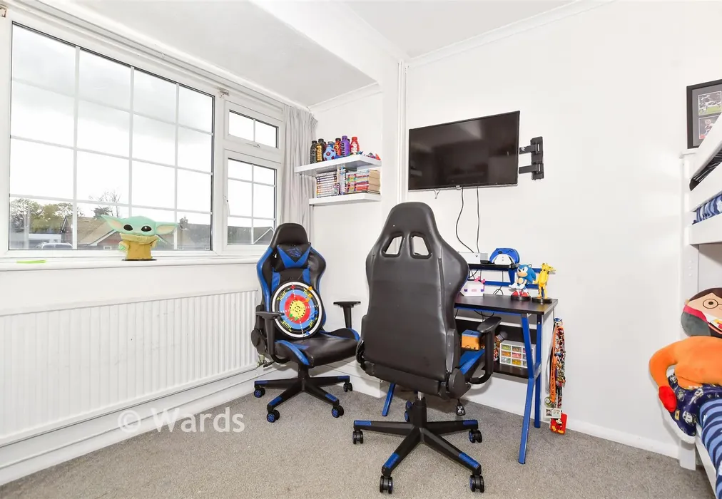 Bedroom 2 - Valley Drive, Maidstone, Kent - Wards of Kent