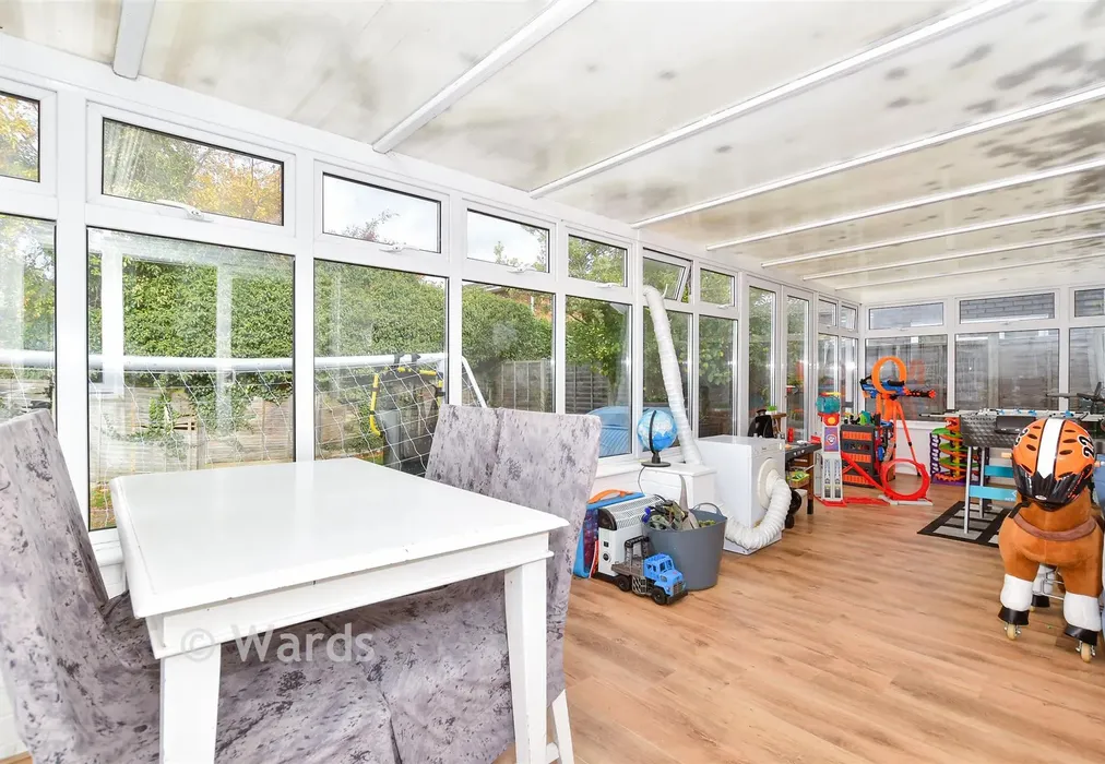 Conservatory - Valley Drive, Maidstone, Kent - Wards of Kent