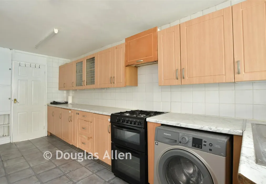 Kitchen/ Breakfast Room - Boult Road, Basildon, Essex - Wards of Kent