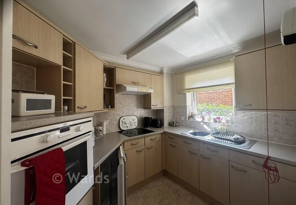 Kitchen - Stanley Road, Folkestone, Kent - Wards of Kent
