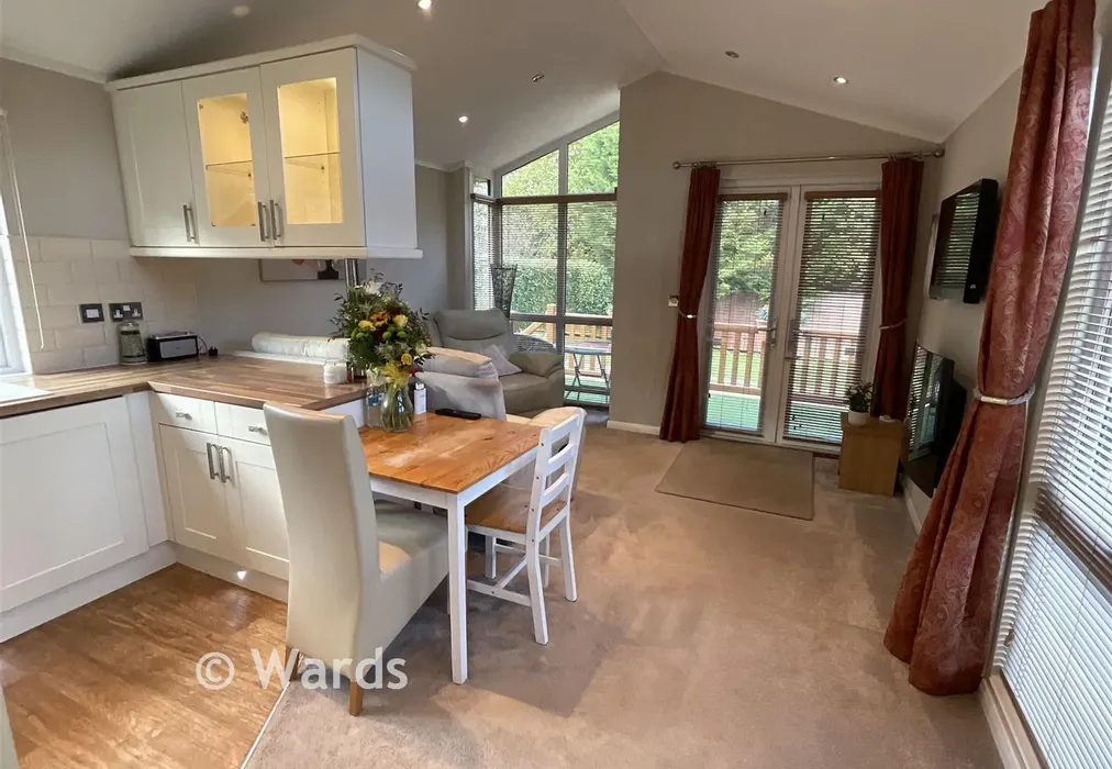Lounge/Kitchen/Diner - Church Hill, Boughton Monchelsea, Maidstone, Kent - Wards of Kent